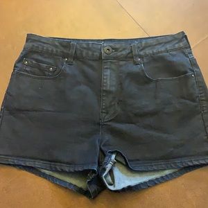 Bullhead Denim Co. high rise short-short Sz 11